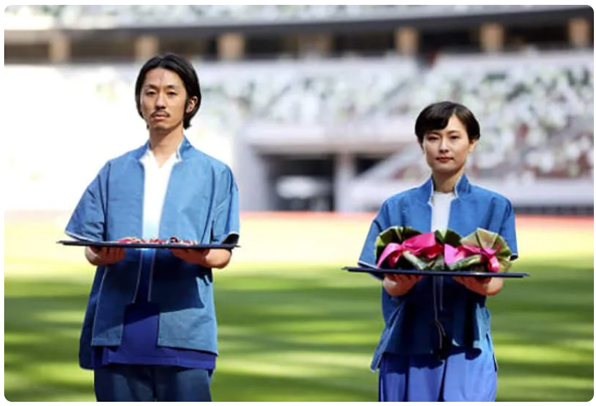 奥运村首次亮相,颁奖服引日本网友吐槽(图12) 1-2106261A92Y92.png