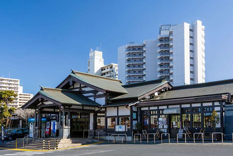 高尾駅（写真／PIXTA）